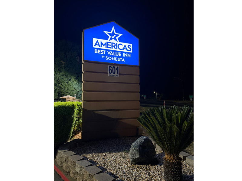 Hotel entrance at Americas Best Value Inn Ukiah